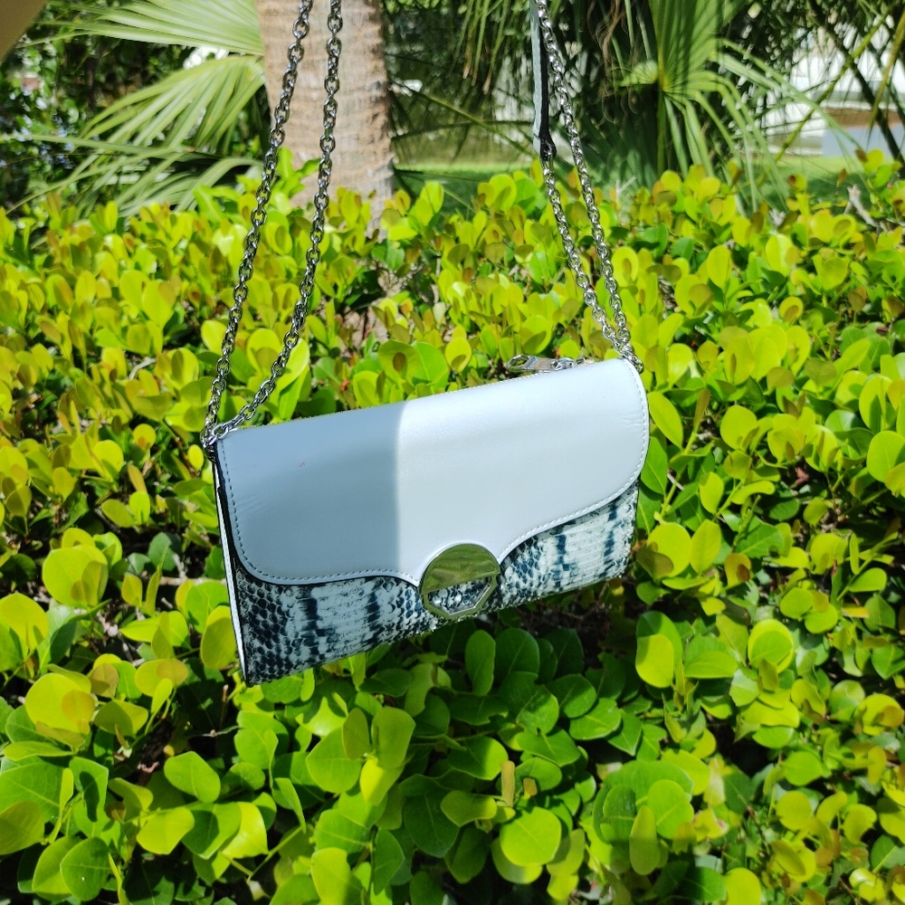 Hand bag